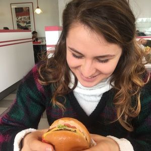 Meet your posher💁🏼